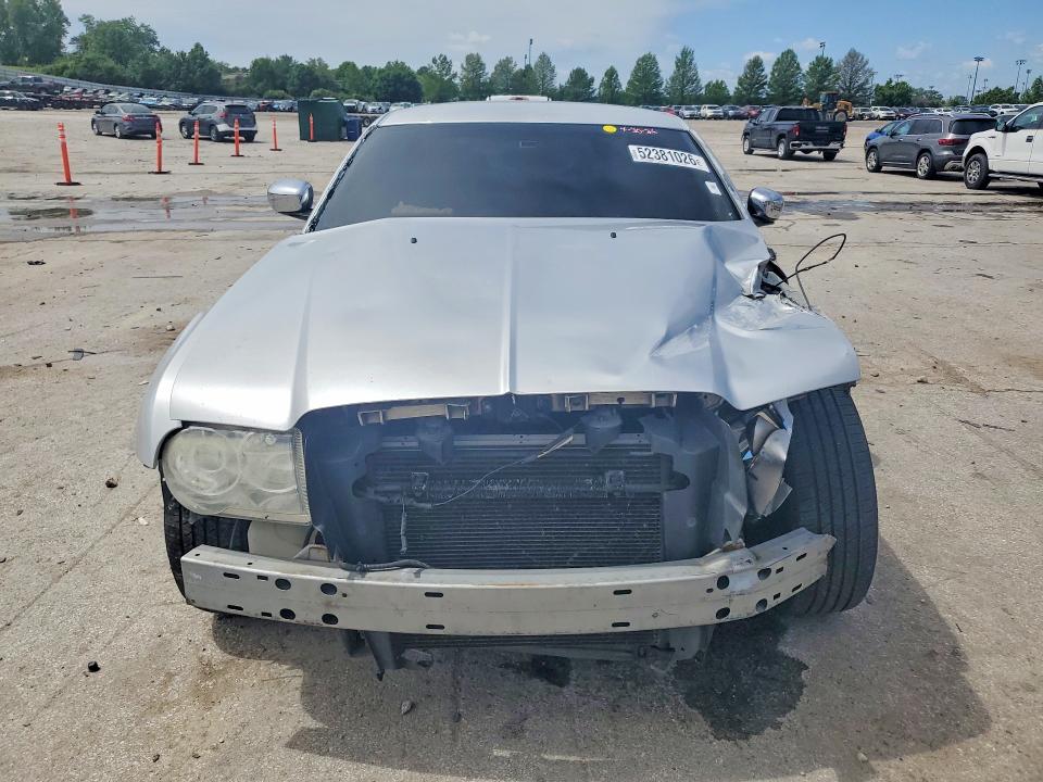 52381026 :رقم المزاد ، 2C3KA63H97H637604 vin ، 2007 Chrysler 300c مزاد بيع