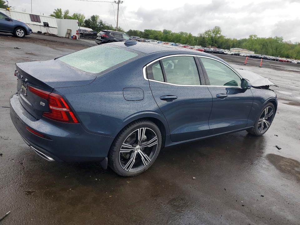2022 Volvo S60 მანქანა იყიდება აუქციონზე, vin: 7JRL12FL6NG165204, აუქციონის ნომერი: 53368256