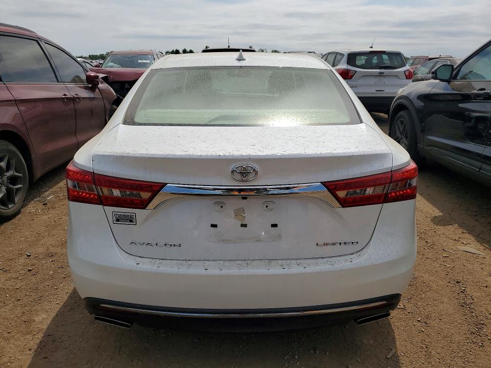 53757896 :رقم المزاد ، 4T1BK1EBXJU274217 vin ، 2018 Toyota Avalon مزاد بيع