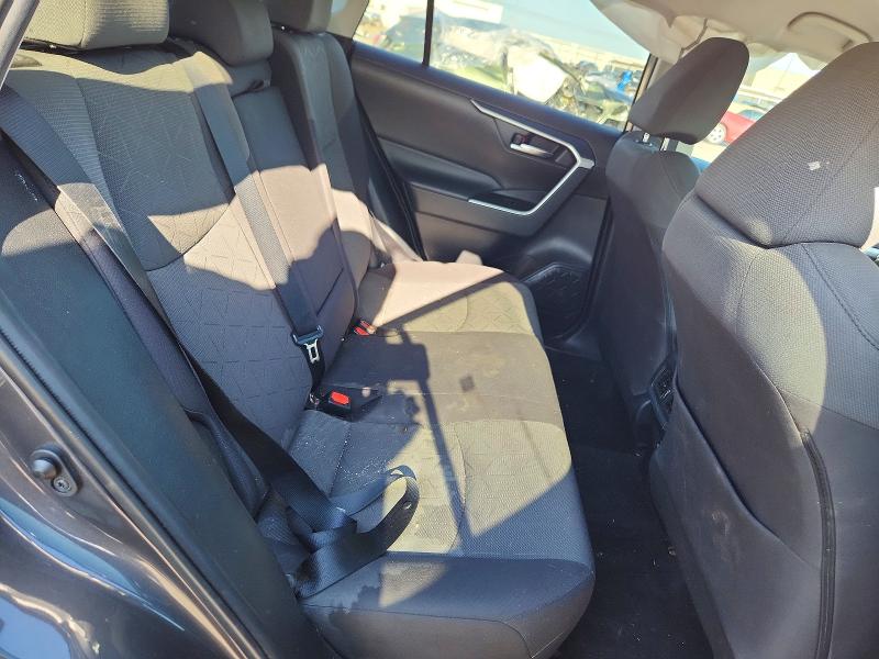 Продажа на аукционе авто 2021 Toyota Rav4, vin: 2T3W1RFV1MW106103, номер лота: 53327686