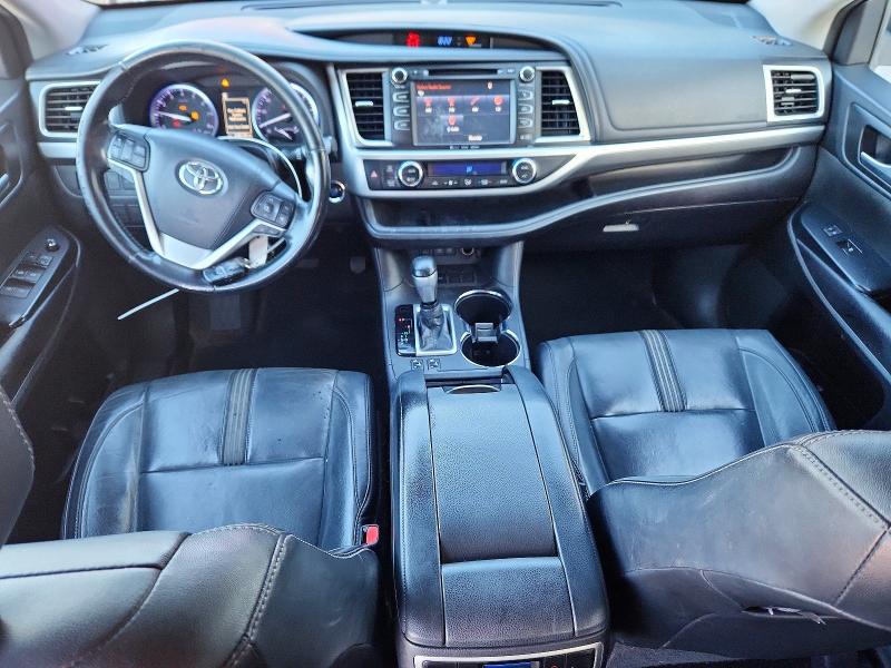 53695766 :رقم المزاد ، 5TDKZRFHXJS539000 vin ، 2018 Toyota Highlander مزاد بيع
