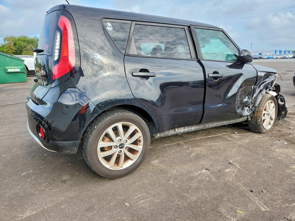 2017 Kia Soul მანქანა იყიდება აუქციონზე, vin: KNDJP3A53H7451535, აუქციონის ნომერი: 54916576