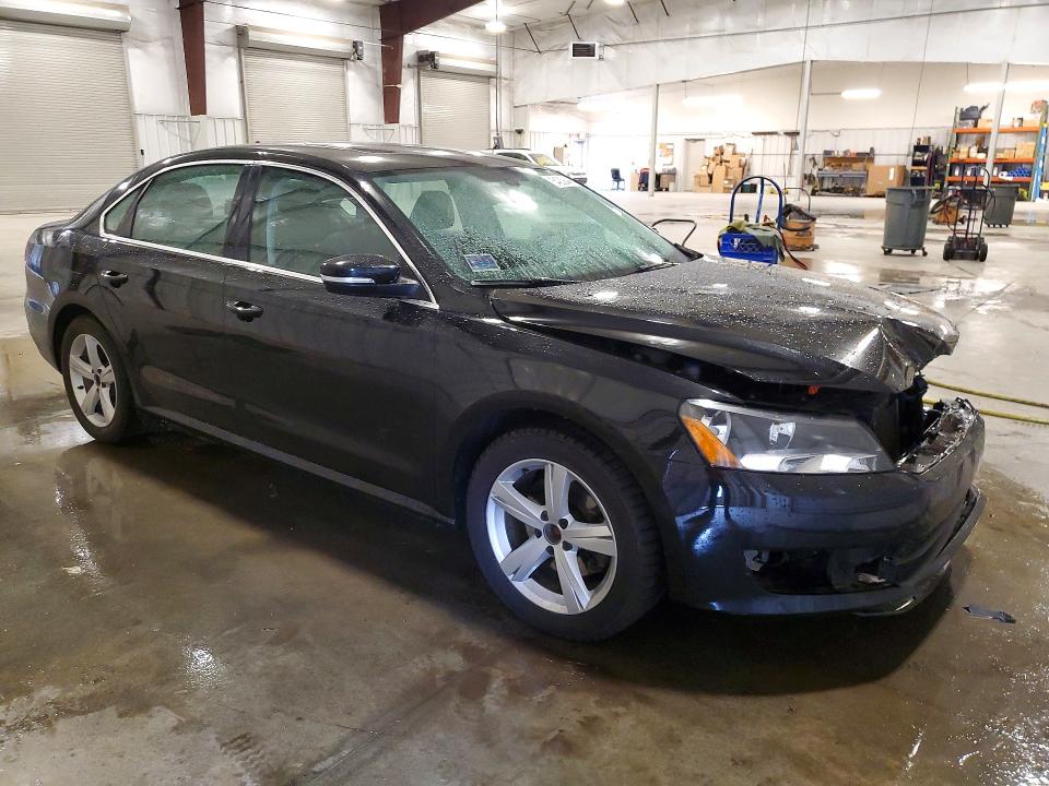 54239446 :رقم المزاد ، 1VWBH7A3XDC011429 vin ، 2013 Volkswagen Passat مزاد بيع