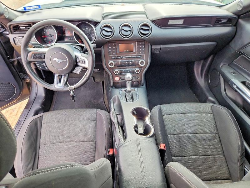 51169726 :رقم المزاد ، 1FA6P8AM7H5272054 vin ، 2017 Ford Mustang مزاد بيع