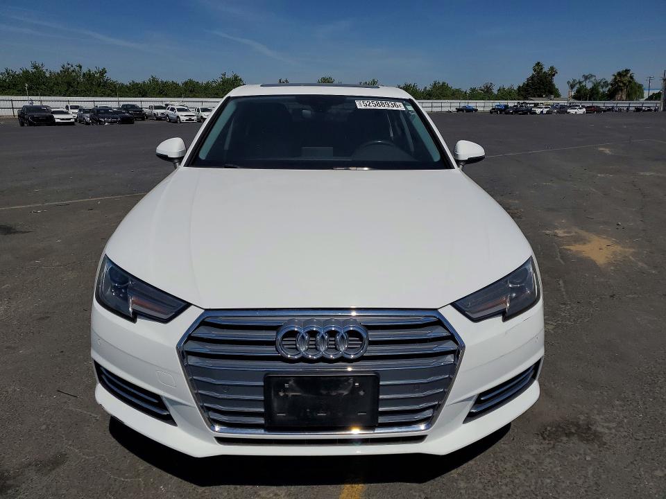 Продажа на аукционе авто 2017 Audi A4, vin: WAUGNAF44HN005990, номер лота: 52588936