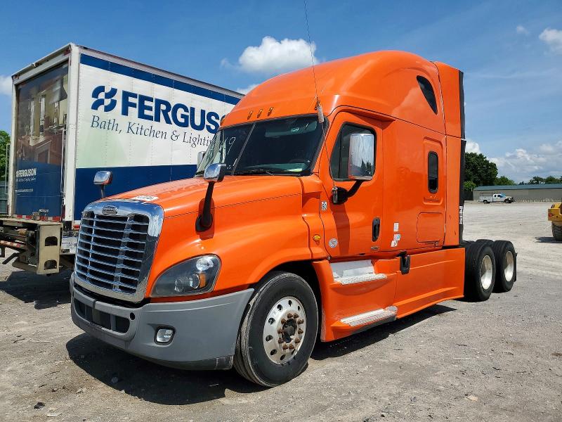 54704746 :رقم المزاد ، 3AKJGLD51GSGZ5170 vin ، 2016 Freightliner Cascadia 125 مزاد بيع