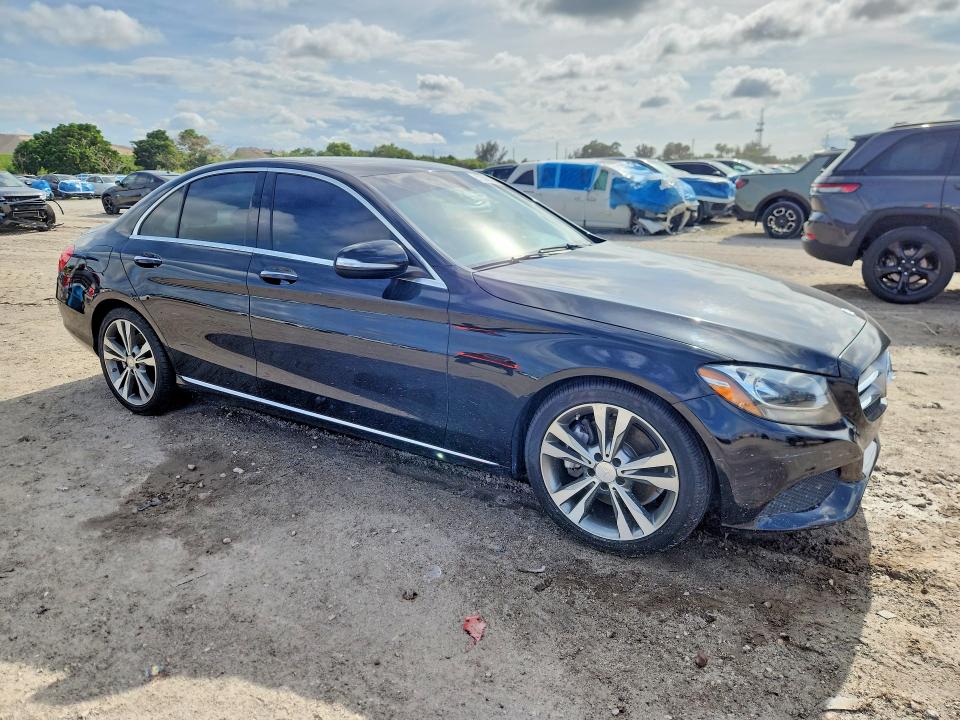 Aukcja sprzedaży 2015 Mercedes-benz C, vin: 55SWF4JB7FU068112, numer aukcji: 52300876