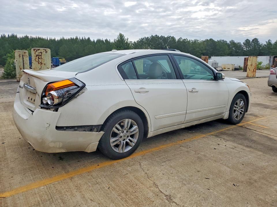 2010 Nissan Altima მანქანა იყიდება აუქციონზე, vin: 1N4AL2AP8AN413703, აუქციონის ნომერი: 53268066