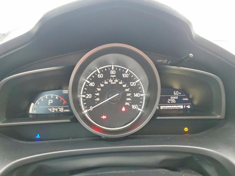 52559026 :رقم المزاد ، 3MZBN1V37JM215129 vin ، 2018 Mazda 3 مزاد بيع