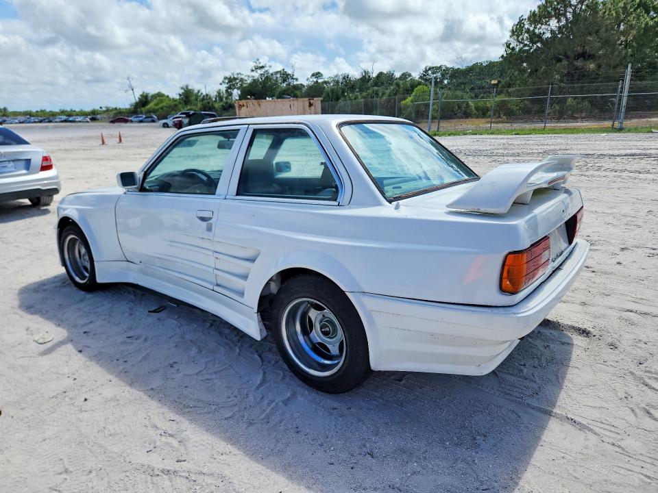 Aukcja sprzedaży 1985 Bmw 318, vin: WBAAK7404F8789858, numer aukcji: 54585566