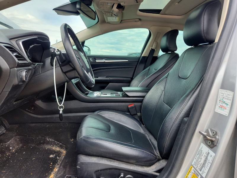 52556166 :رقم المزاد ، 3FA6P0D90KR225977 vin ، 2019 Ford Fusion مزاد بيع