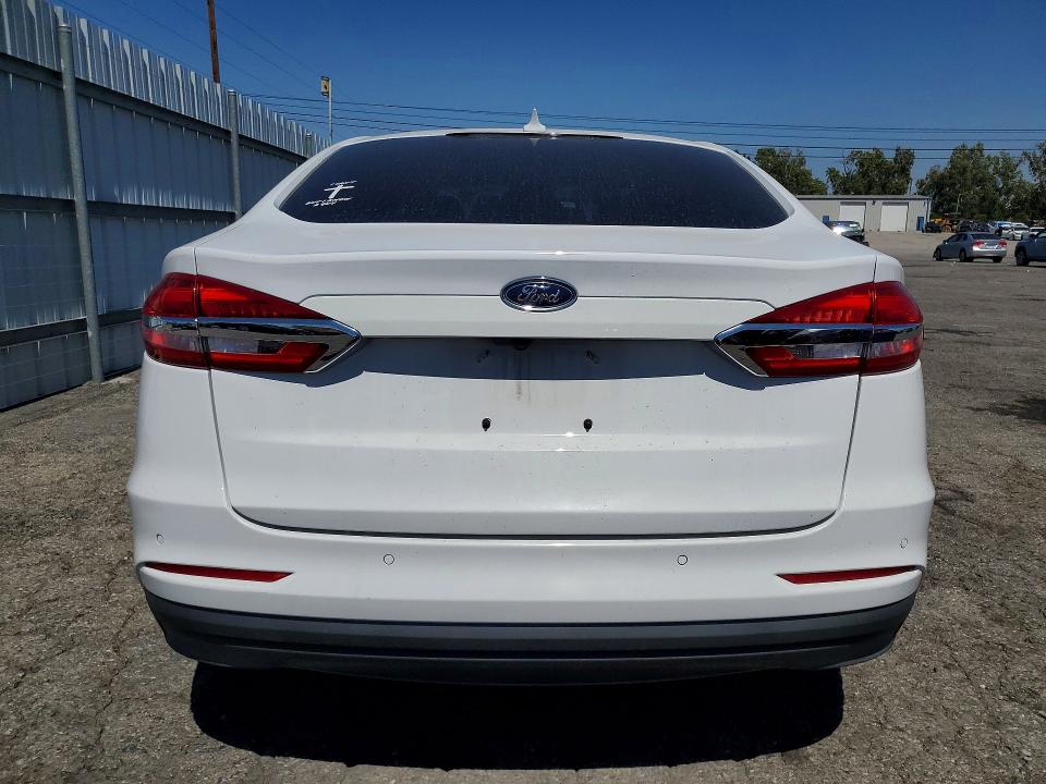 2020 Ford Fusion მანქანა იყიდება აუქციონზე, vin: 3FA6P0LU1LR266643, აუქციონის ნომერი: 53217556