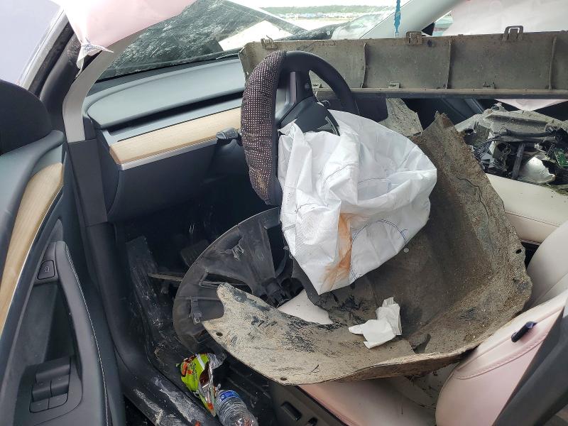52863356 :رقم المزاد ، 7SAYGDEDXRA331457 vin ، 2024 Tesla Model Y مزاد بيع