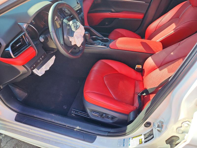 51906796 :رقم المزاد ، 4T1K61BK9MU035531 vin ، 2021 Toyota Camry مزاد بيع