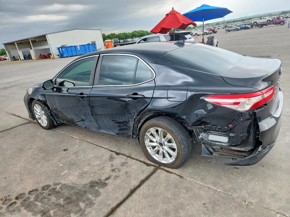 54061426 :رقم المزاد ، 4T1B11HK5KU721097 vin ، 2019 Toyota Camry مزاد بيع