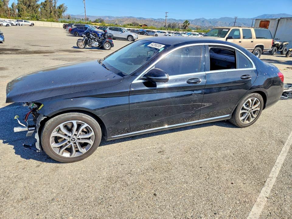 2017 Mercedes-benz C მანქანა იყიდება აუქციონზე, vin: 55SWF4JB6HU225034, აუქციონის ნომერი: 54289206