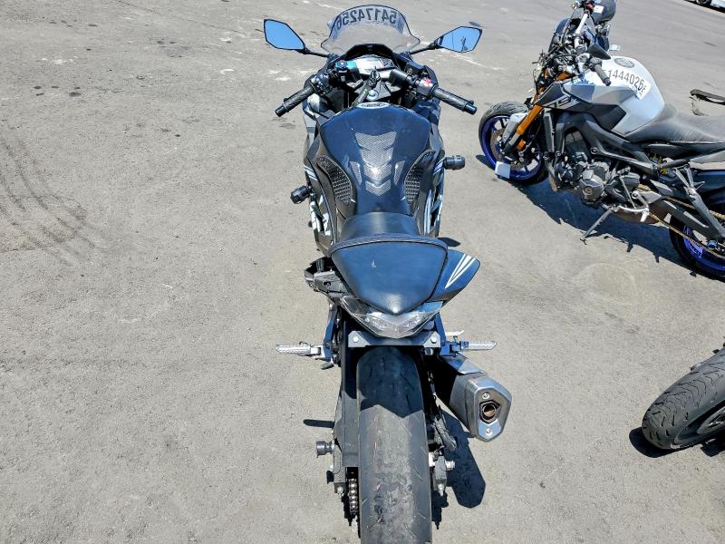 54174256 :رقم المزاد ، JKAEX8B19HDA40844 vin ، 2017 Kawasaki Ex300 مزاد بيع