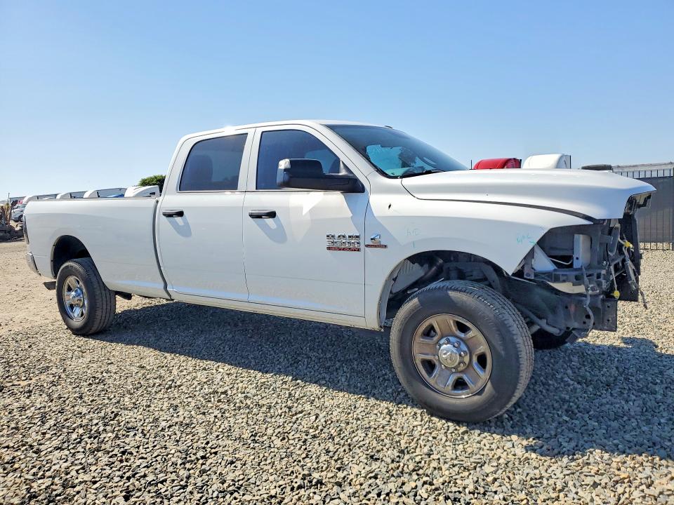 51366086 :رقم المزاد ، 3C63R3GL1JG146982 vin ، 2018 Ram 3500 مزاد بيع