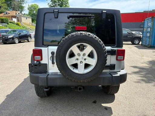 55459676 :رقم المزاد ، 1J4BA3H19BL528443 vin ، 2011 Jeep Wrangler Unlimited مزاد بيع