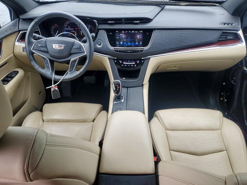52926546 :رقم المزاد ، 1GYKNDRS8HZ237651 vin ، 2017 Cadillac Xt5 مزاد بيع