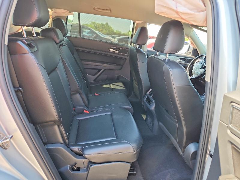 53991076 :رقم المزاد ، 1V2KR2CA3JC537409 vin ، 2018 Volkswagen Atlas مزاد بيع
