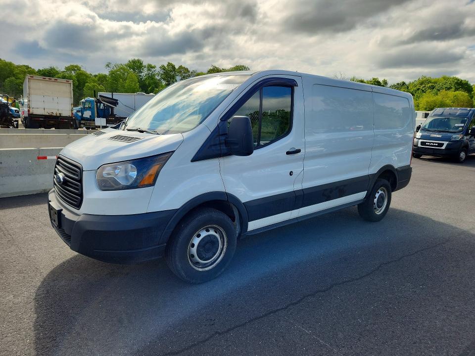 51818136 :رقم المزاد ، 1FTYR1YM9KKA45676 vin ، 2019 Ford Transit مزاد بيع