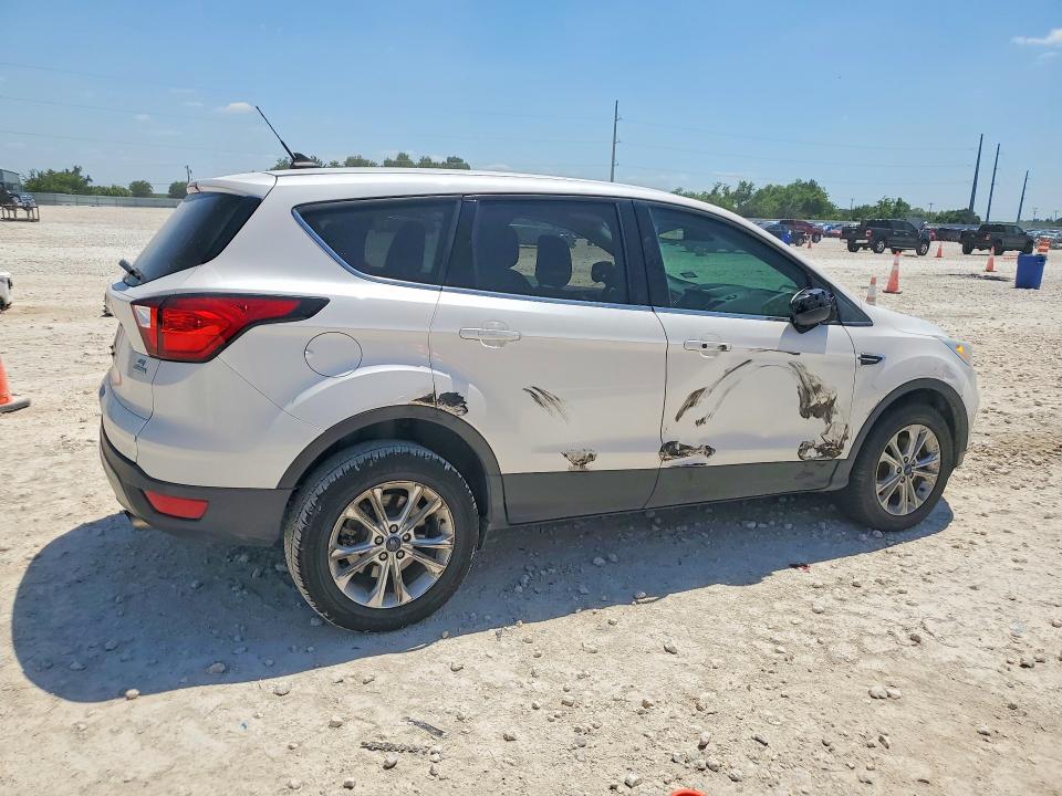 2019 Ford Escape მანქანა იყიდება აუქციონზე, vin: 1FMCU0GD2KUA04634, აუქციონის ნომერი: 52934216