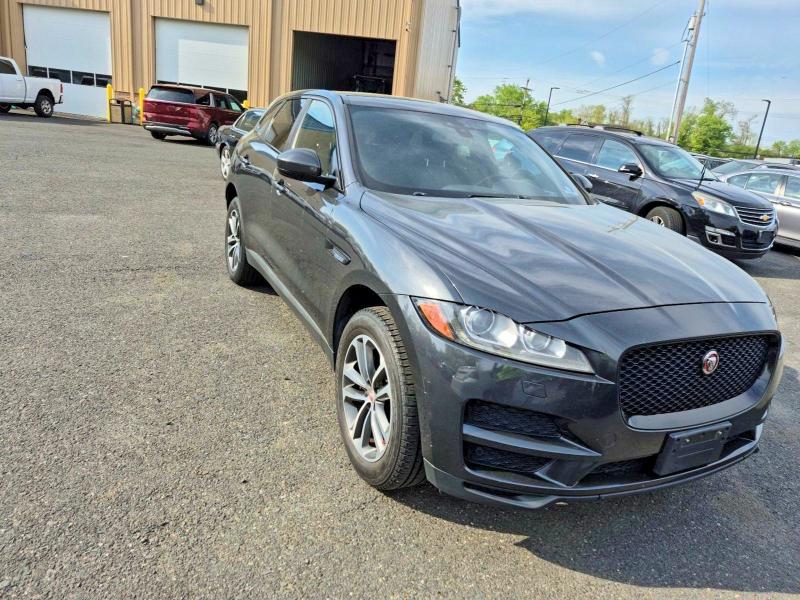 53378116 :رقم المزاد ، SADCJ2BV7HA050368 vin ، 2017 Jaguar F-pace مزاد بيع