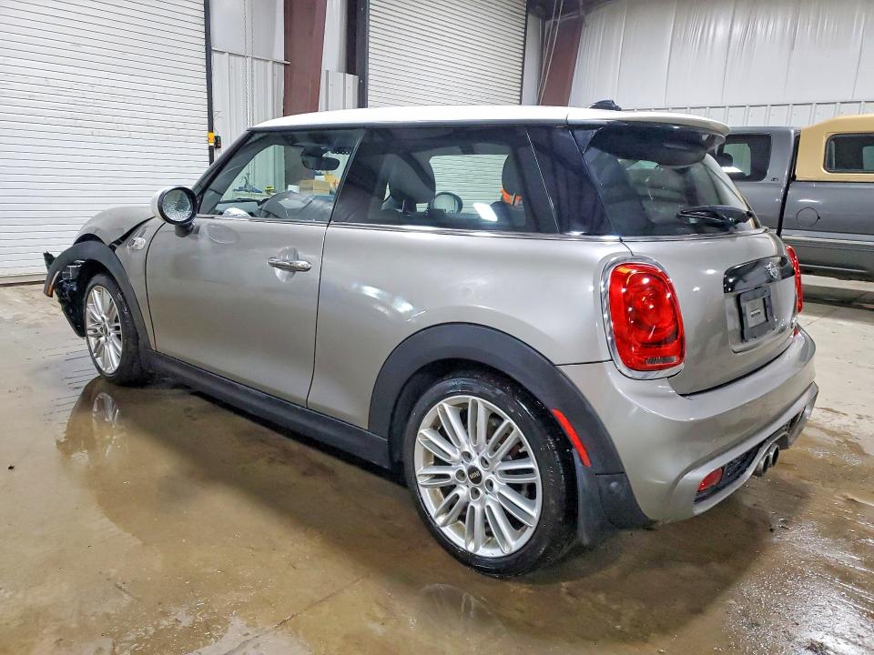 52820176 :رقم المزاد ، WMWXP7C59K2L25289 vin ، 2019 Mini Cooper مزاد بيع
