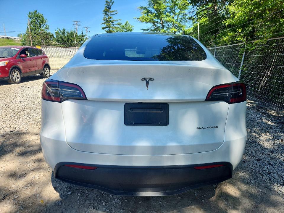 Auction sale of the 2024 Tesla Model Y, vin: 7SAYGDEEXRA274556, lot number: 55491326