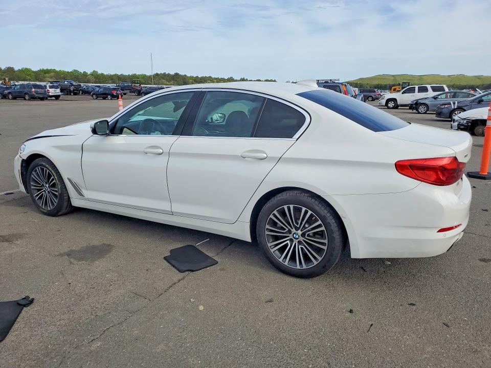 54440436 :رقم المزاد ، WBAJA7C54KWW25693 vin ، 2019 Bmw 530 مزاد بيع