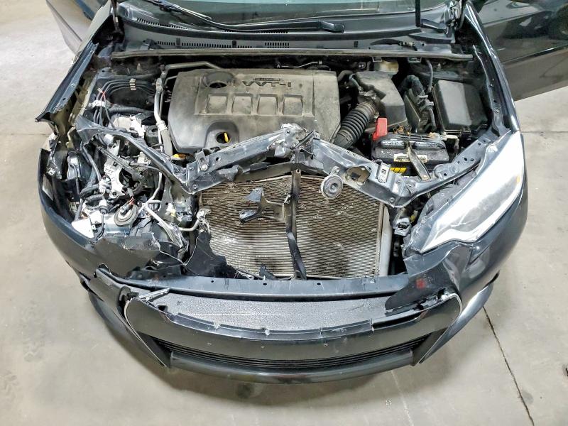 53262596 :رقم المزاد ، 2T1BURHE1FC425338 vin ، 2015 Toyota Corolla مزاد بيع