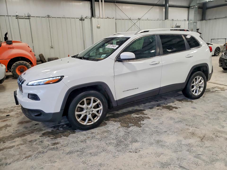 53373646 :رقم المزاد ، 1C4PJLCBXFW597481 vin ، 2015 Jeep Cherokee مزاد بيع