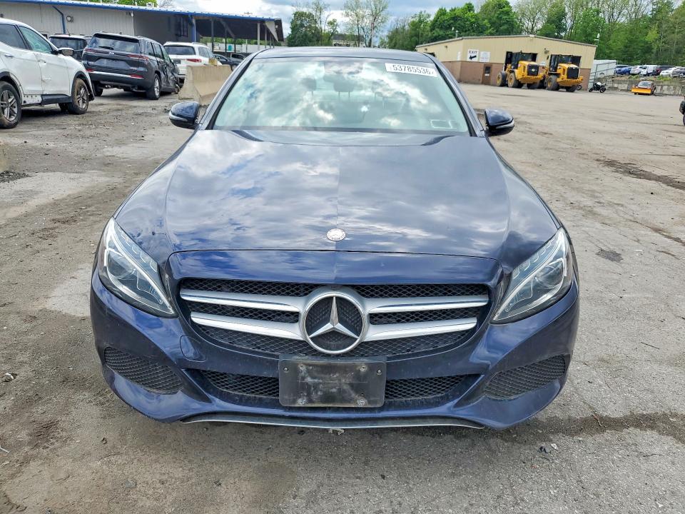 53785536 :رقم المزاد ، 55SWF4KB1HU196296 vin ، 2017 Mercedes-benz C مزاد بيع