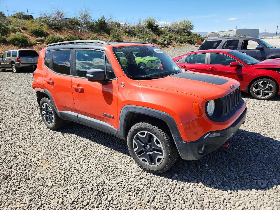 2015 Jeep Renegade მანქანა იყიდება აუქციონზე, vin: ZACCJBCTXFPC40350, აუქციონის ნომერი: 54524816