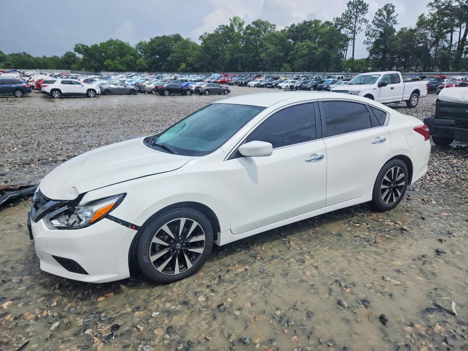 2018 Nissan Altima მანქანა იყიდება აუქციონზე, vin: 1N4AL3AP1JC130559, აუქციონის ნომერი: 55069096