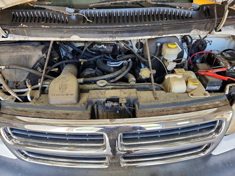 51744926 :رقم المزاد ، 2B6KB31Z6XK524395 vin ، 1999 Dodge Ram Van مزاد بيع