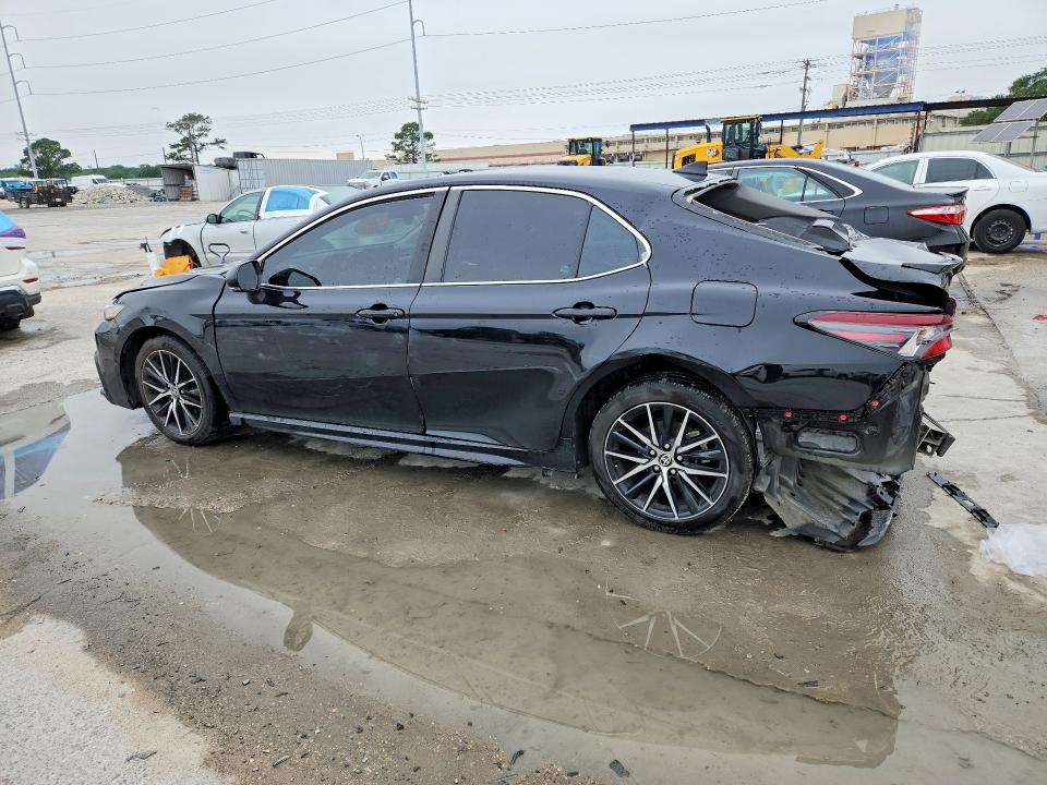 2024 Toyota Camry მანქანა იყიდება აუქციონზე, vin: 4T1G11AK0RU877803, აუქციონის ნომერი: 52029956