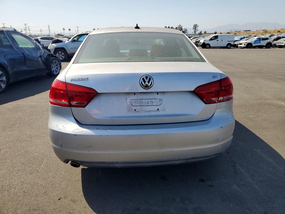 2013 Volkswagen Passat მანქანა იყიდება აუქციონზე, vin: 1VWBP7A33DC042122, აუქციონის ნომერი: 54876646