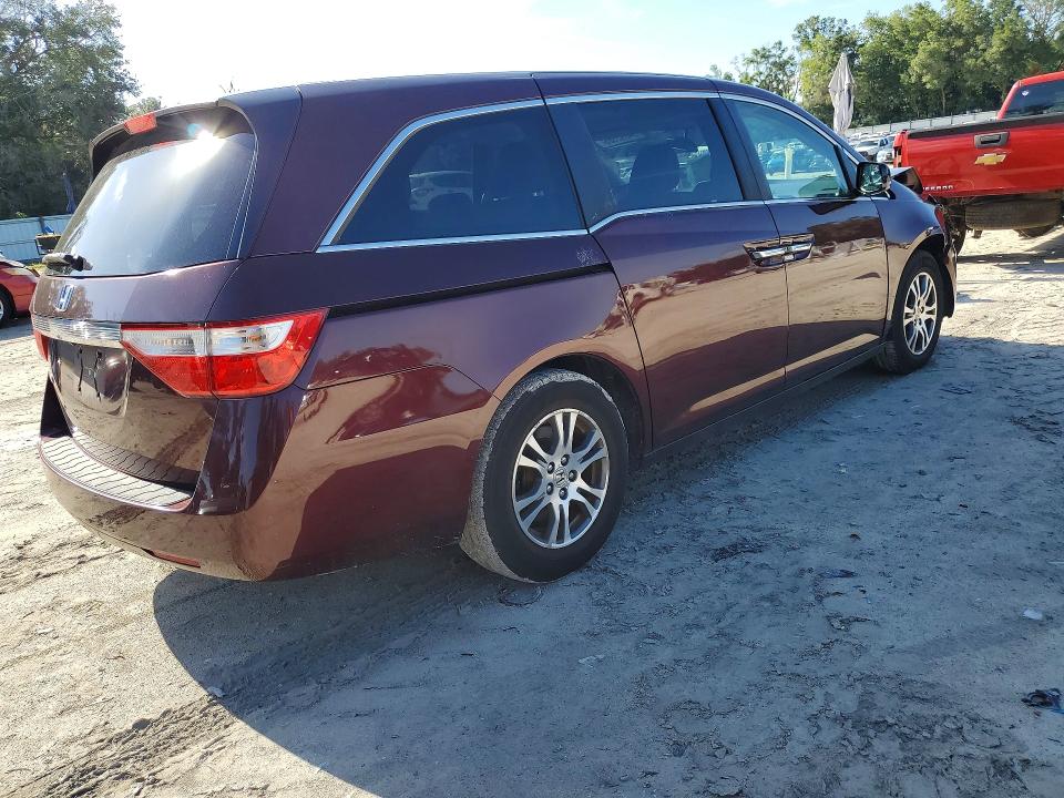 54392386 :رقم المزاد ، 5FNRL5H60DB082713 vin ، 2013 Honda Oddesey مزاد بيع