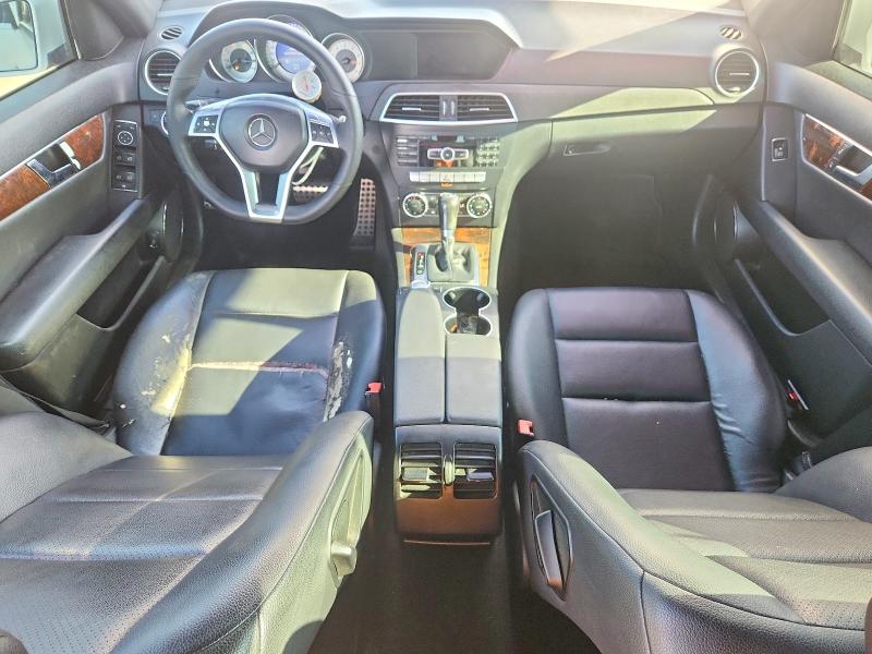 55634436 :رقم المزاد ، WDDGF4HB4ER314561 vin ، 2014 Mercedes-benz C مزاد بيع