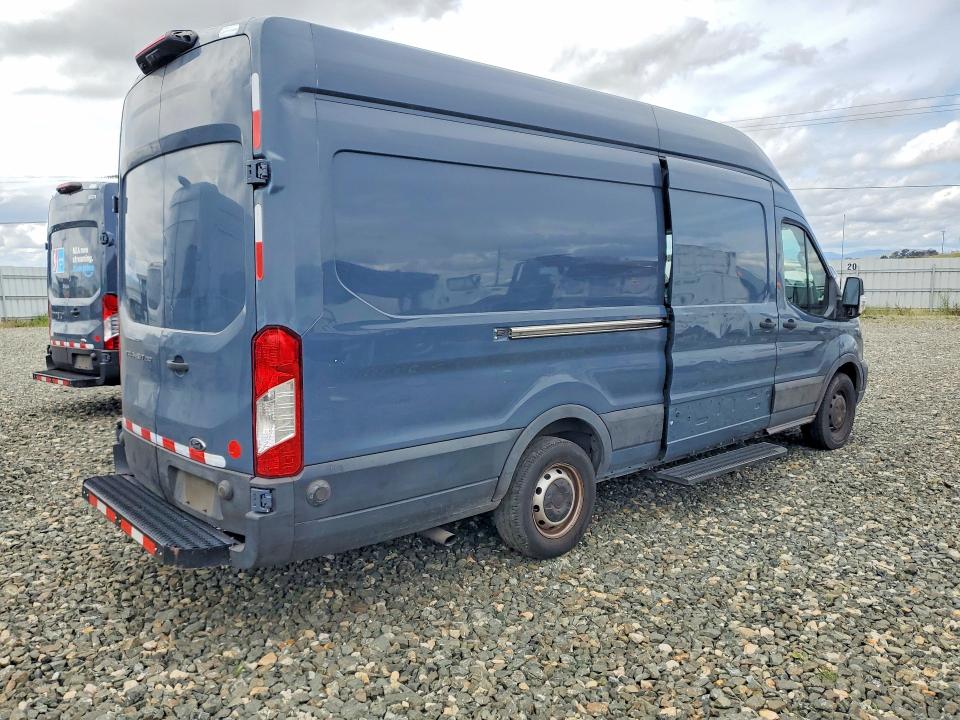 50740066 :رقم المزاد ، 1FTBR3X84LKA72145 vin ، 2020 Ford Transit مزاد بيع