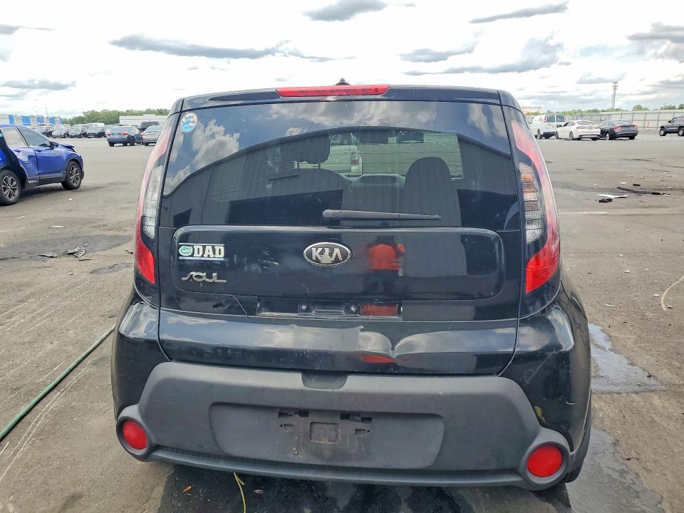 53254616 :رقم المزاد ، KNDJN2A22F7200329 vin ، 2015 Kia Soul مزاد بيع