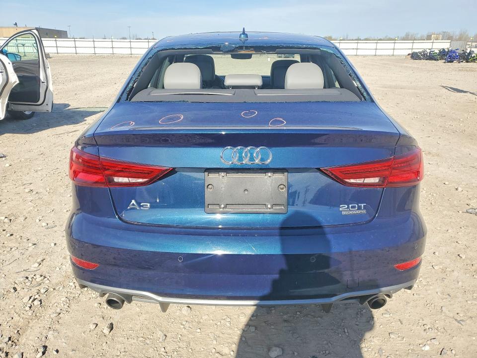 Продажа на аукционе авто 2018 Audi A3, vin: WAUJ8GFF4J1057988, номер лота: 51770696