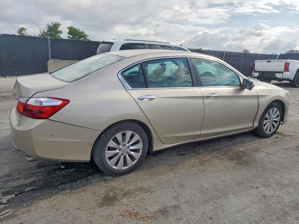 2013 Honda Accord მანქანა იყიდება აუქციონზე, vin: 1HGCR2F79DA147020, აუქციონის ნომერი: 53229506