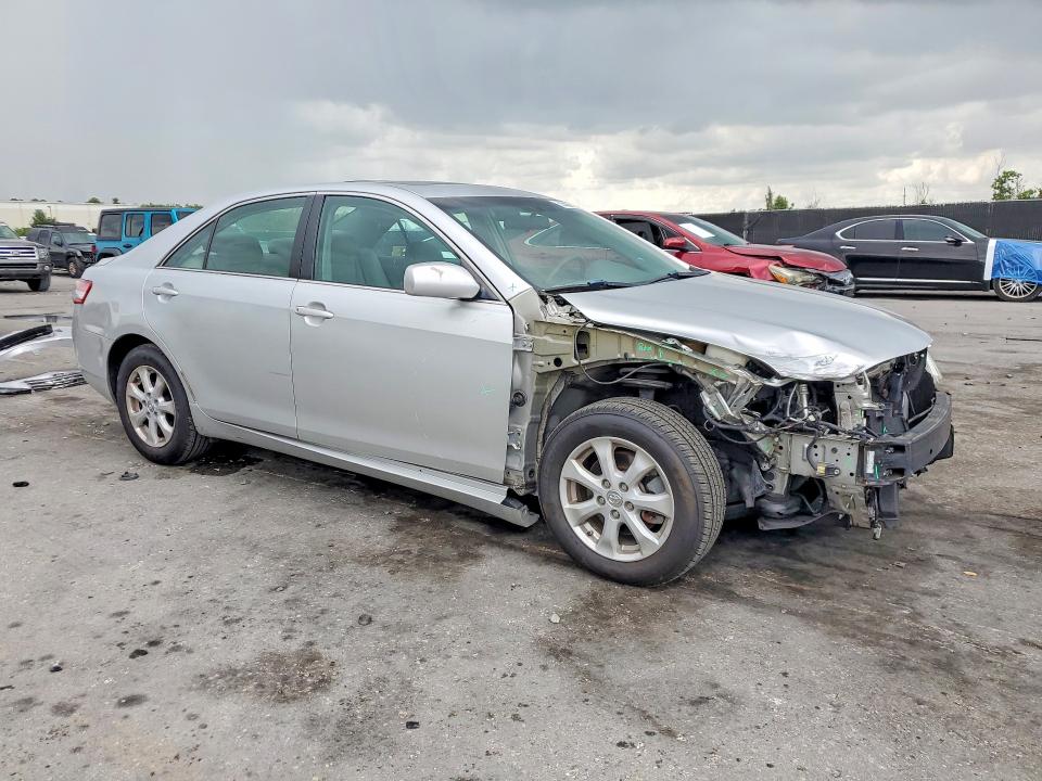 52502366 :رقم المزاد ، 4T1BF3EK1BU209550 vin ، 2011 Toyota Camry مزاد بيع