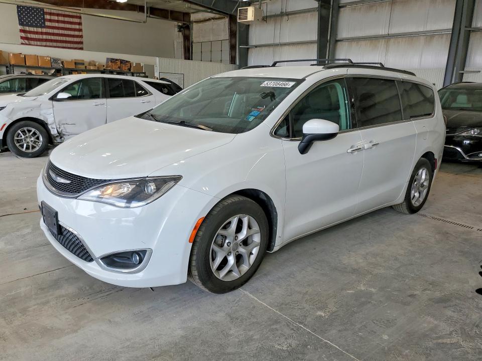 53708466 :رقم المزاد ، 2C4RC1BG5HR768380 vin ، 2017 Chrysler Pacifica مزاد بيع