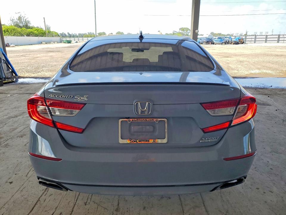 54910376 :رقم المزاد ، 1HGCV1F47NA096162 vin ، 2022 Honda Accord مزاد بيع