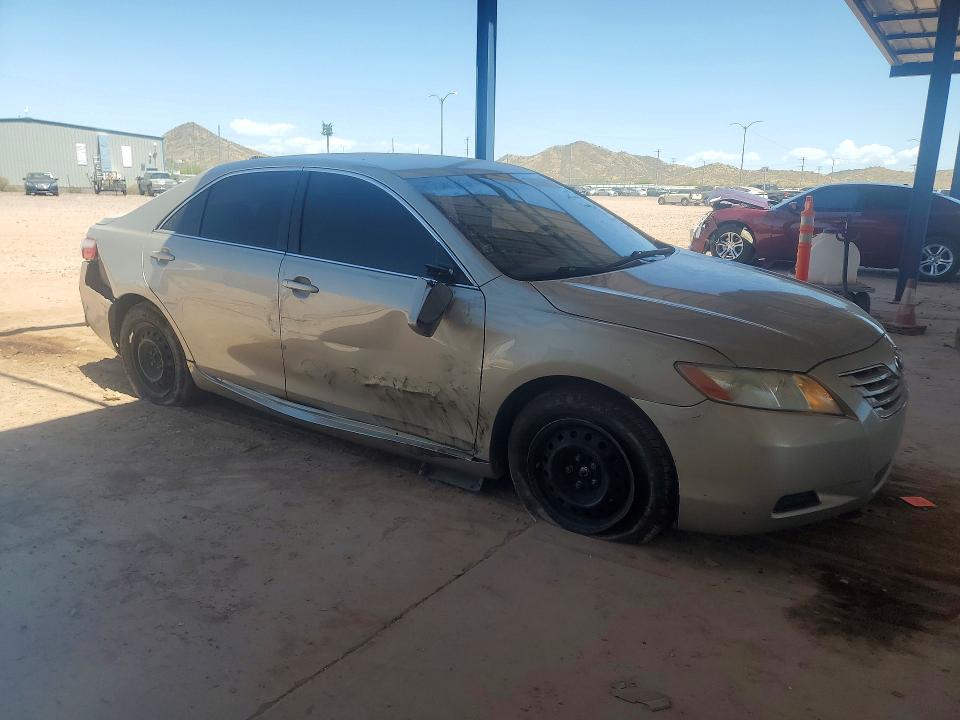 51899986 :رقم المزاد ، 4T1BE46K97U690520 vin ، 2007 Toyota Camry مزاد بيع