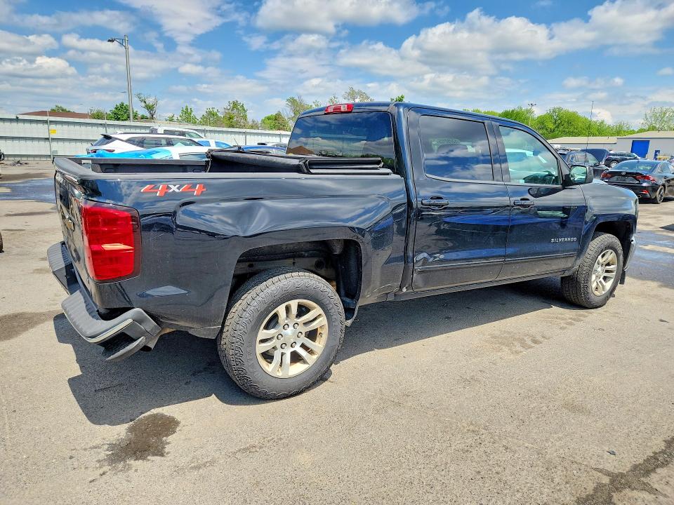 Продажа на аукционе авто 2018 Chevrolet Silverado, vin: 3GCUKREC2JG249528, номер лота: 53757126